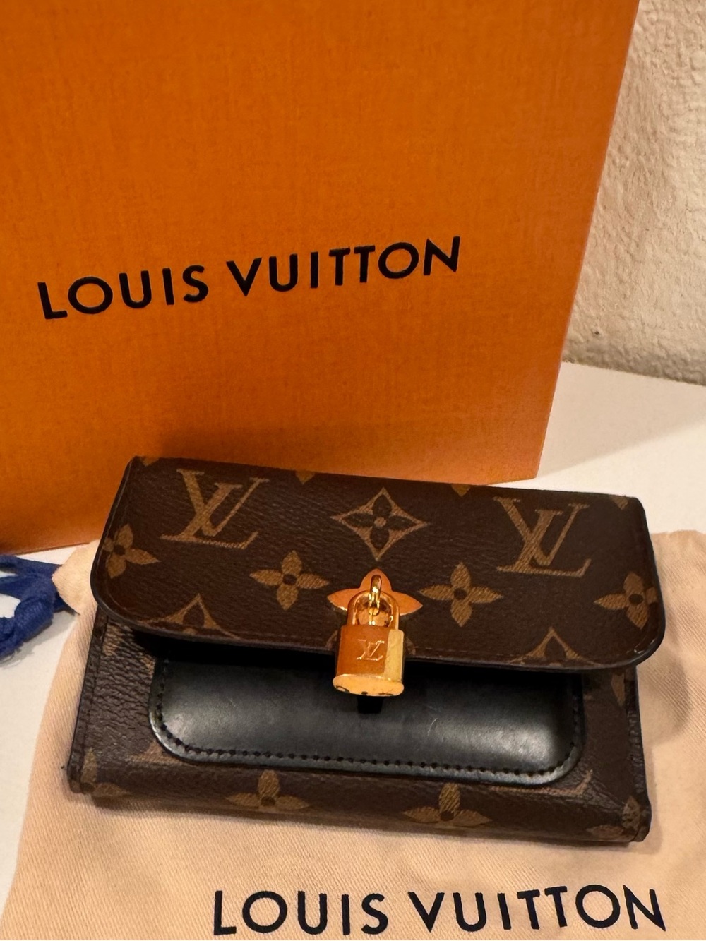 Louis Vuitton Monogram Flower Lock Compact Wallet Noir Black Gold Hardware